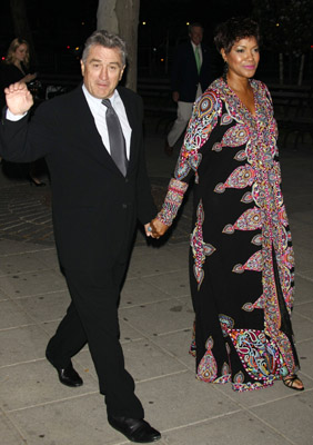 Illustration for article titled Tribeca Film Festival: The Stars Dress Up For Robert DeNiro